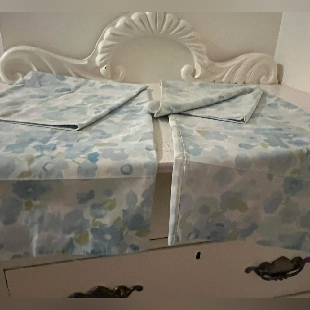 Vintage pair Pillow Cases